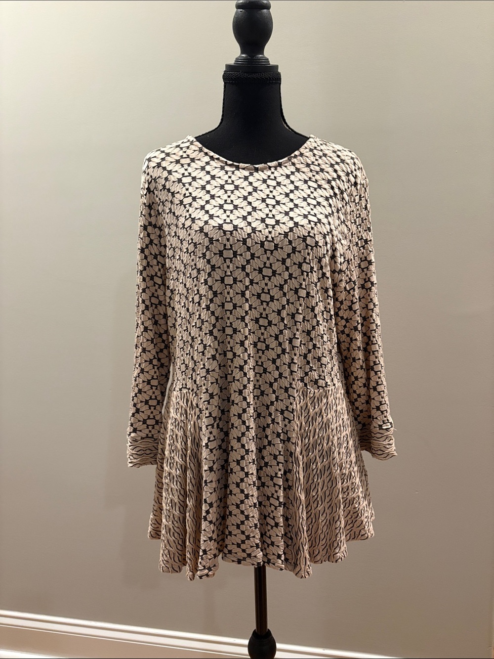N Touch Beige Floral-Print Long Sleeve Tunic Dress